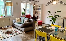Apartment For 2 In Margareten